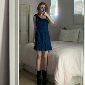 BDG NWT Denim dress. Super cute, didn’t fit me. Size XS.